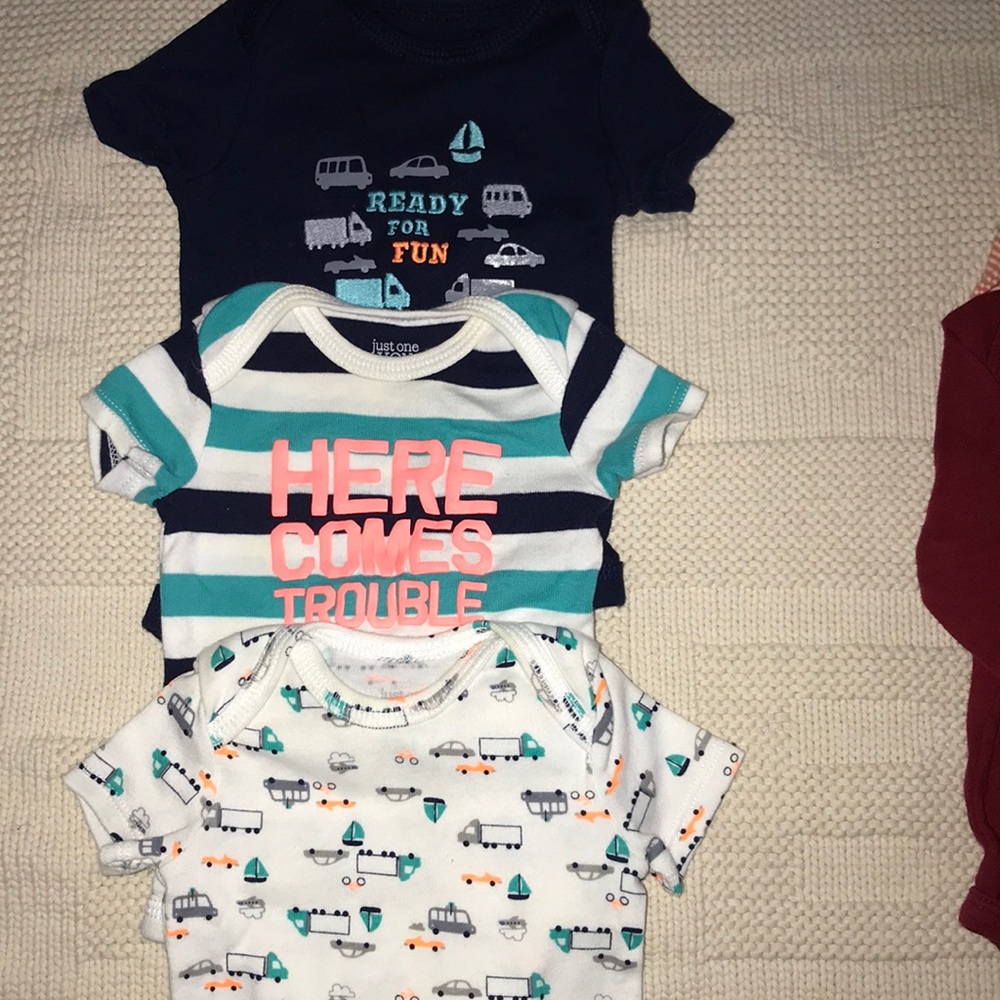 Carters Bundle - Picture 3 of 4